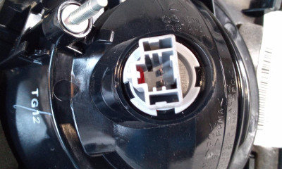 FARO ANTINIEBLA TRASERO IZQUIERDO, MAZDA, 3 BERLINA (BK)