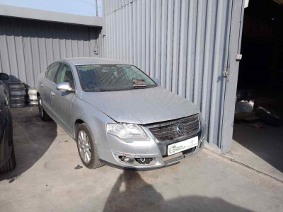 VOLKSWAGEN PASSAT BERLINA (3C2)