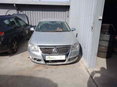 VOLKSWAGEN PASSAT BERLINA (3C2)