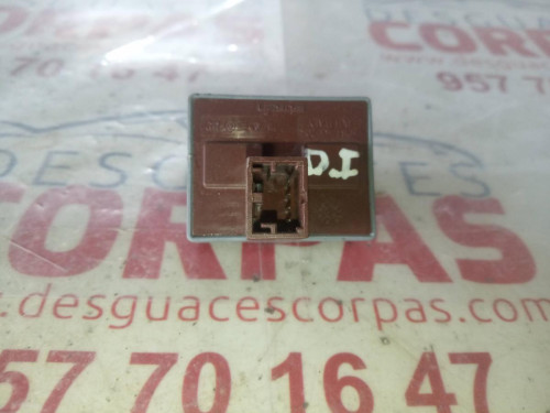  MANDO ELEVALUNAS DELANTERO IZQUIERDO 