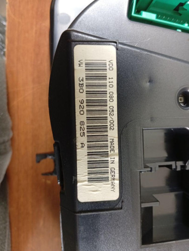 CUADRO INSTRUMENTOS Volkswagen PASSAT BERLINA (3B3) 