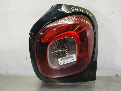  PILOTO TRASERO DERECHO SMART FORFOUR 