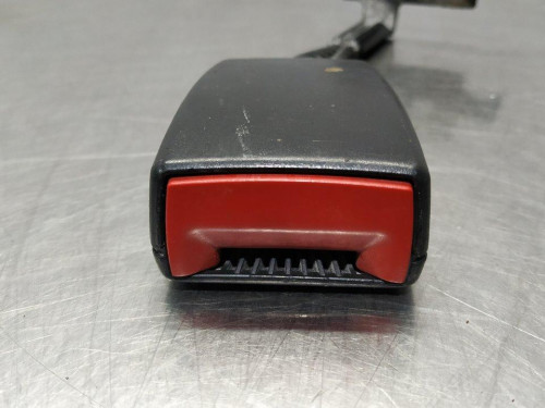  ENGANCHE CINTURON TRASERO DERECHO Opel VECTRA C BERLINA 