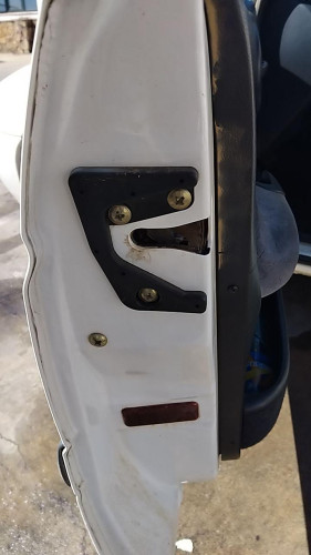 CERRADURA PUERTA DELANTERA IZQUIERDA Ford Escort Berl./Turnier (1995->) Ford Escort Berl./Turnier (1995->) 