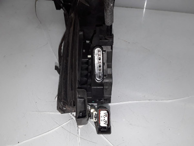 CERRADURA PUERTA DELANTERA DERECHA
