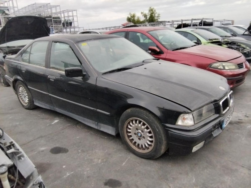  BMW SERIE 3 BERLINA (E36) 