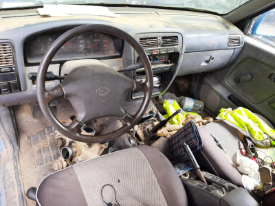 NISSAN PICKUP (D22)
