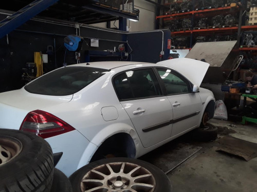  RENAULT MEGANE II CLASSIC BERLINA 