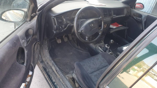  OPEL VECTRA B BERLINA 