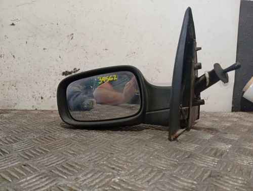 RETROVISOR IZQUIERDO 