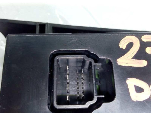  MANDO ELEVALUNAS DELANTERO IZQUIERDO KIA CARNIVAL 