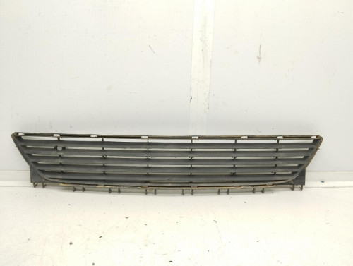 REJILLA PARAGOLPES DELANTERO OPEL CORSA C 