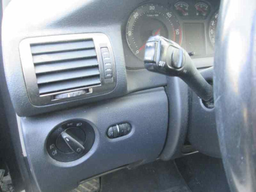 SKODA SUPERB (3U4) 