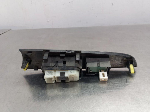  MANDO ELEVALUNAS DELANTERO DERECHO LEXUS IS (DS2/IS2) 