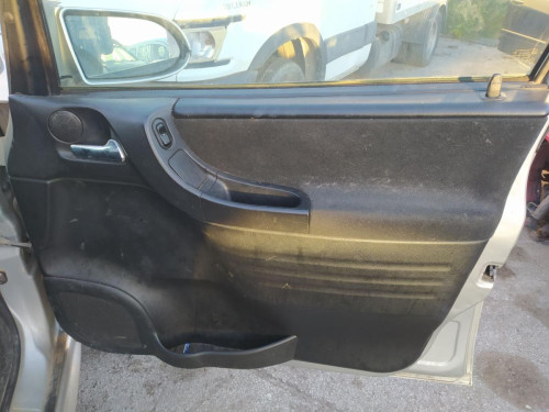  RETENEDOR PUERTA Opel ZAFIRA A 