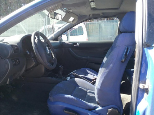 AUDI A3 (8L) — vehículo donante para recambios 
