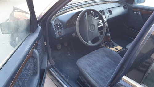  MERCEDES-BENZ CLASE C (BM 202) BERLINA 