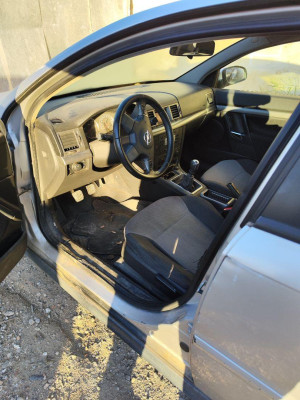 OPEL VECTRA C BERLINA