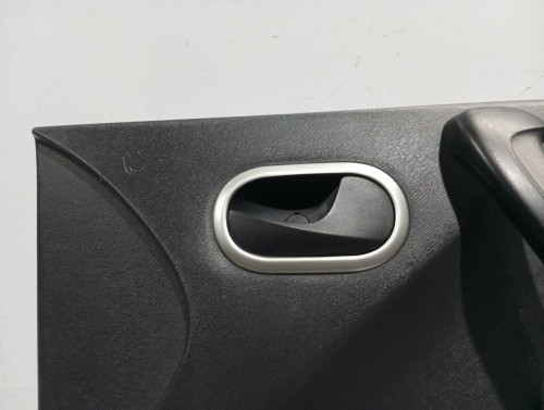 GUARNECIDO PUERTA DELANTERA DERECHA Mercedes-Benz CITAN (BM 415) COMBI 