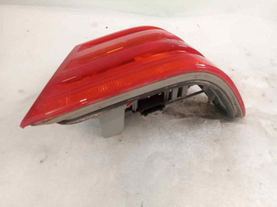 PILOTO TRASERO DERECHO INTERIOR, MERCEDES-BENZ, CLASE E (BM 124) BERLINA