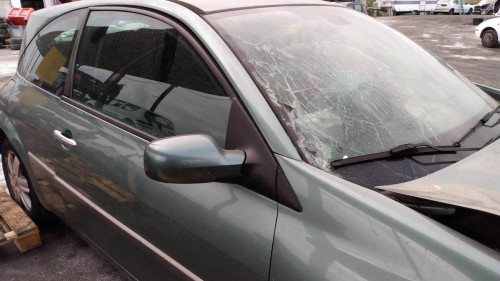 RENAULT MEGANE II BERLINA 3P — Donor Vehicle for Used Parts 