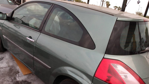  RENAULT MEGANE II BERLINA 3P 