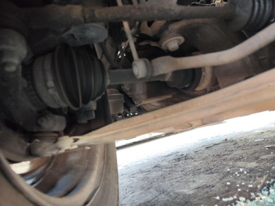 BRAZO SUSPENSION DELANTERO IZQUIERDO