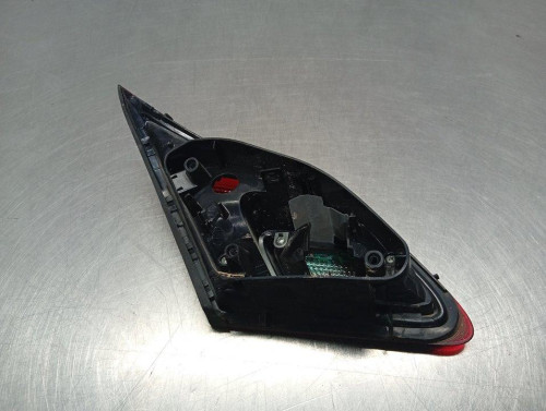  PILOTO TRASERO DERECHO INTERIOR Opel ASTRA J BERLINA 5P 