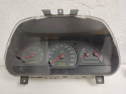 CUADRO INSTRUMENTOS Volvo S40 BERLINA 