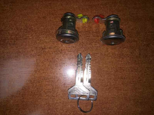BOMBIN PUERTA DELANTERA IZQUIERDA 
