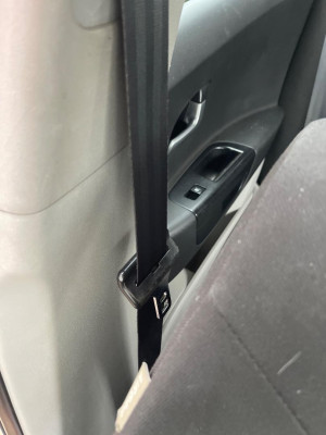 CINTURON SEGURIDAD DELANTERO DERECHO