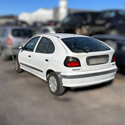 RENAULT MEGANE I BERL./ BERL. CON PORTÓN (BA0)