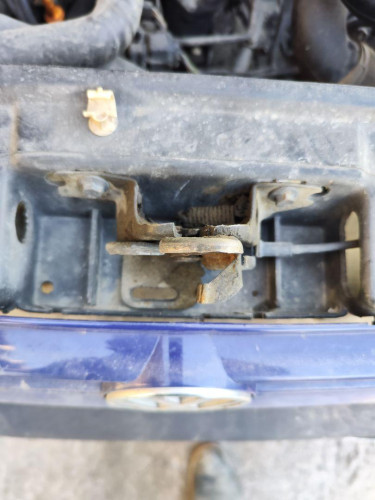 CERRADURA CAPO VOLKSWAGEN GOLF III (1H1)(11.1991) 