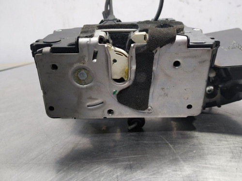  CERRADURA PUERTA DELANTERA DERECHA OPEL MERIVA B 