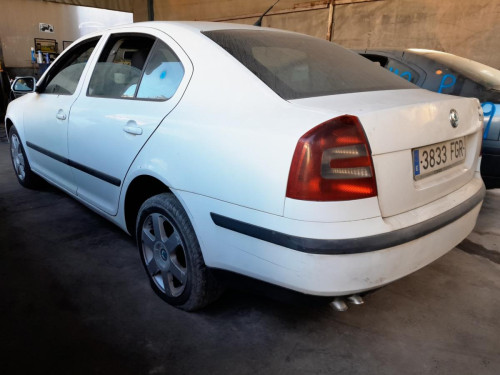  SKODA OCTAVIA BERLINA (1Z3) 