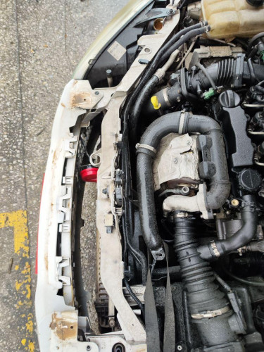 PANEL FRONTAL FORD FOCUS BERLINA (CAP) 