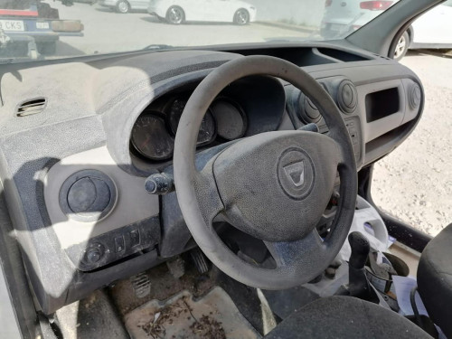 DACIA DOKKER — vehículo donante para recambios 