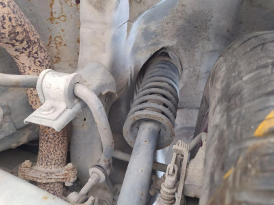 BRAZO SUSPENSION TRASERO DERECHO