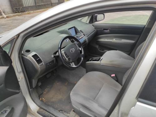 TOYOTA PRIUS (NHW20) — vehículo donante para recambios 