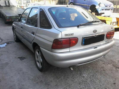 FORD ESCORT BERL./TURNIER