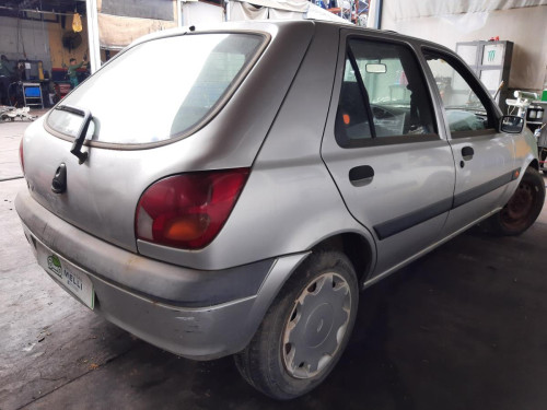  FORD FIESTA BERLINA (DX) 