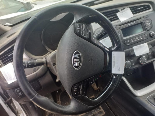 KIA CEED (JD) — vehículo donante para recambios 