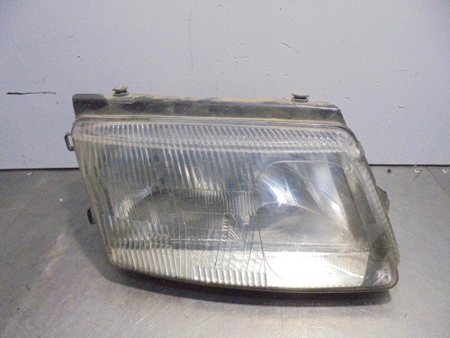  FARO DERECHO Volkswagen PASSAT BERLINA (3B2) 