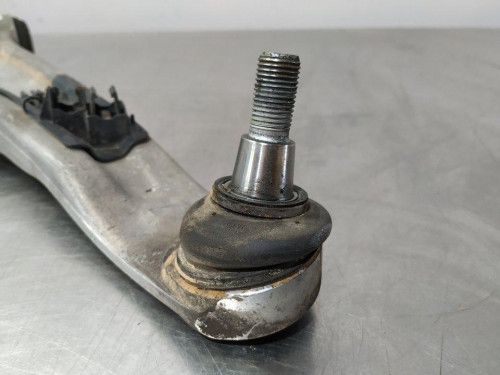  BRAZO SUSPENSION INFERIOR DELANTERO DERECHO Mercedes-Benz CLASE GLA (BM 156) 