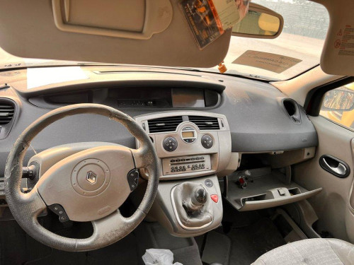  RENAULT SCENIC II (JM) 