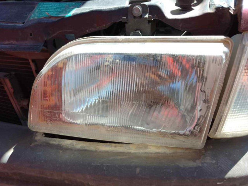 FARO IZQUIERDO Ford FIESTA COURIER 