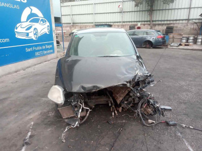 VOLKSWAGEN FOX (5Z1)(04.2005)