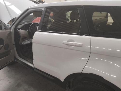 PUERTA TRASERA IZQUIERDA Land Rover RANGE ROVER EVOQUE 