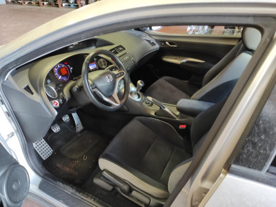 HONDA CIVIC 5 PUERTAS (FK)