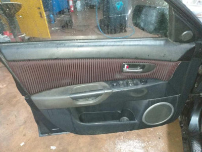 MAZDA 3 BERLINA (BK)